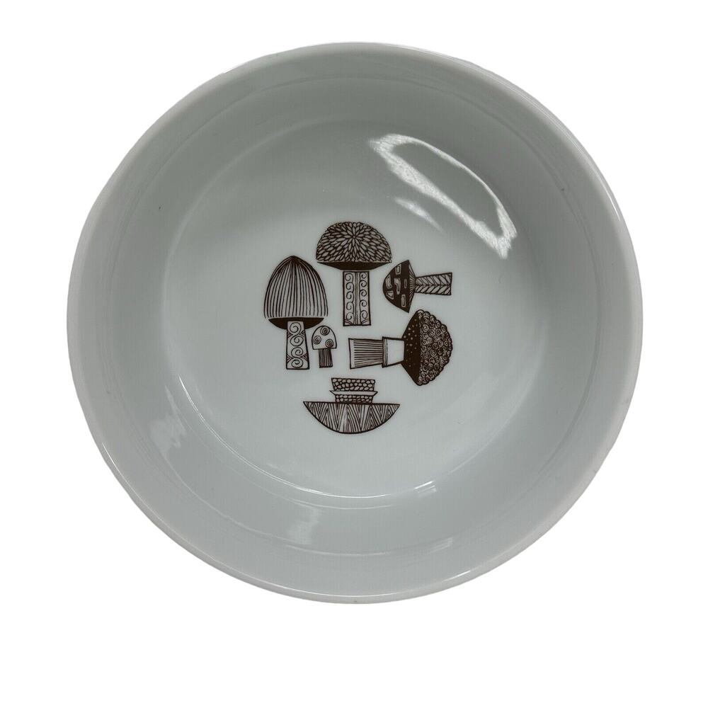 Vintage Arabia Kaj Franck Mushroom fluted Round Bowl - PORCELAIN